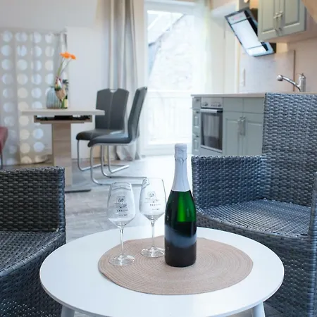 Appartement Haus Ambiente à Reil Extérieur photo